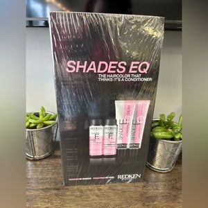 COPY - Redken shades Eq haircolor swatch book 2022